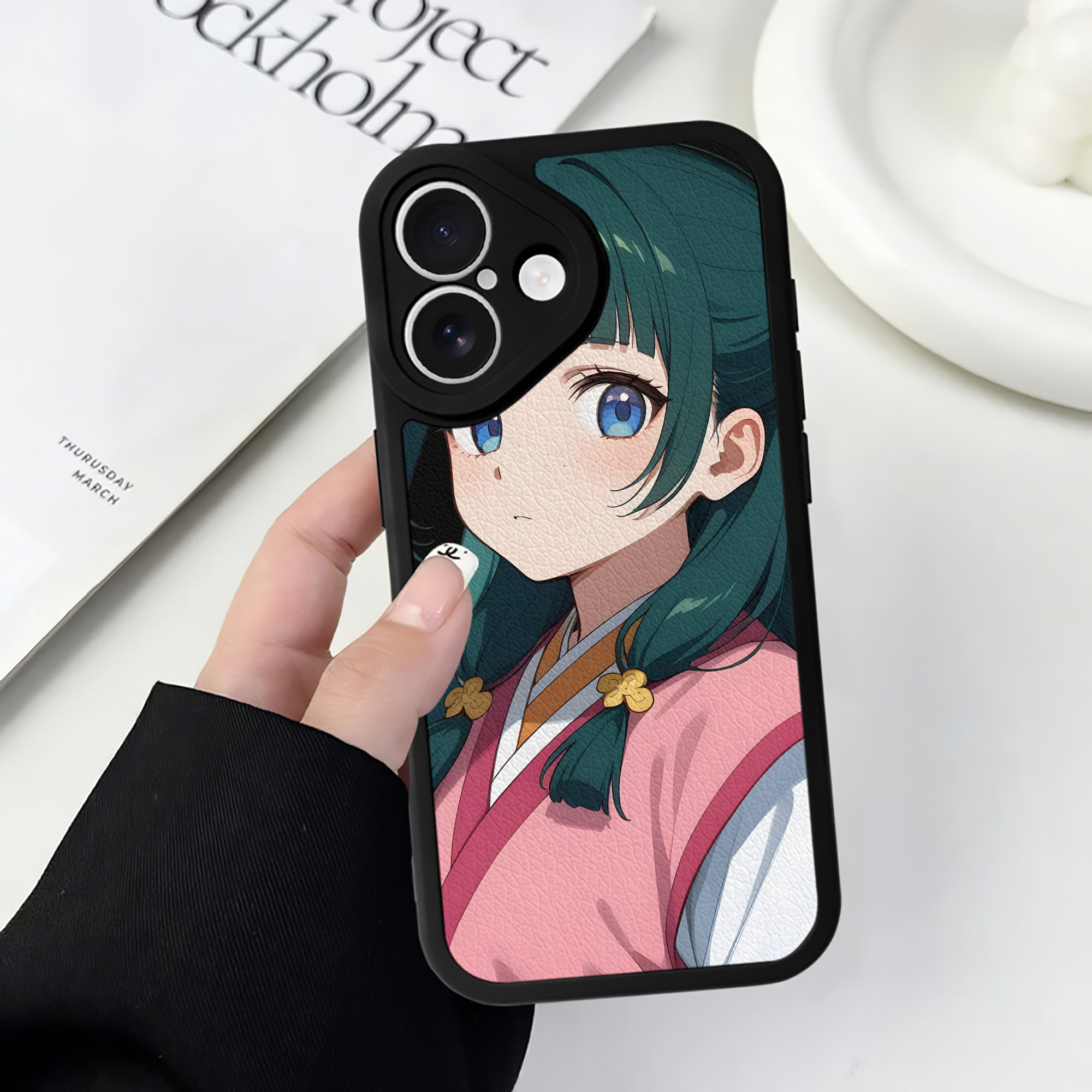 （画像用） 薬屋のひとりごと The Apothecary Diaries 【iPhone 16シリーズ対応】シリコンスマホケース（レザー調） 材質：シリコン
